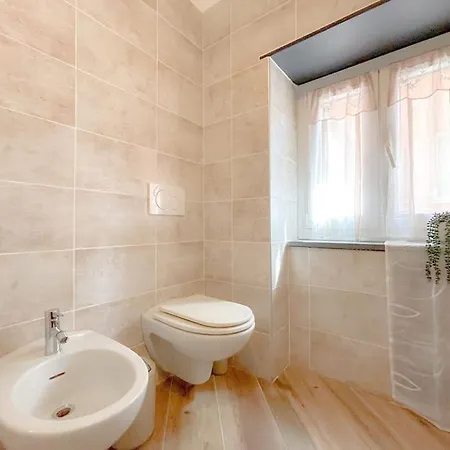 Via Sestri - Centro - Aeroporto - Wifi