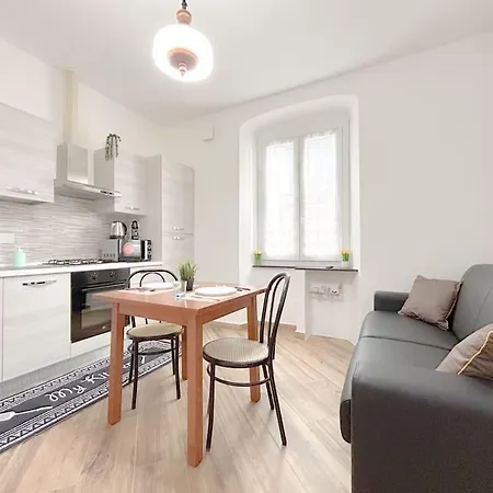 Via Sestri - Centro - Aeroporto - Wifi