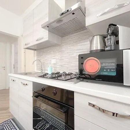 Via Sestri - Centro - Aeroporto - Wifi ג'נובה