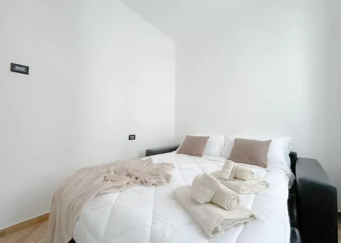 Apartament Via Sestri - Centro - Aeroporto - Wifi *