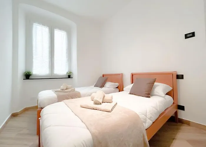 Apartament Via Sestri - Centro - Aeroporto - Wifi