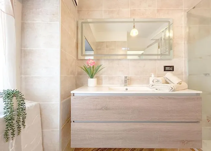 Apartament Via Sestri - Centro - Aeroporto - Wifi Genua